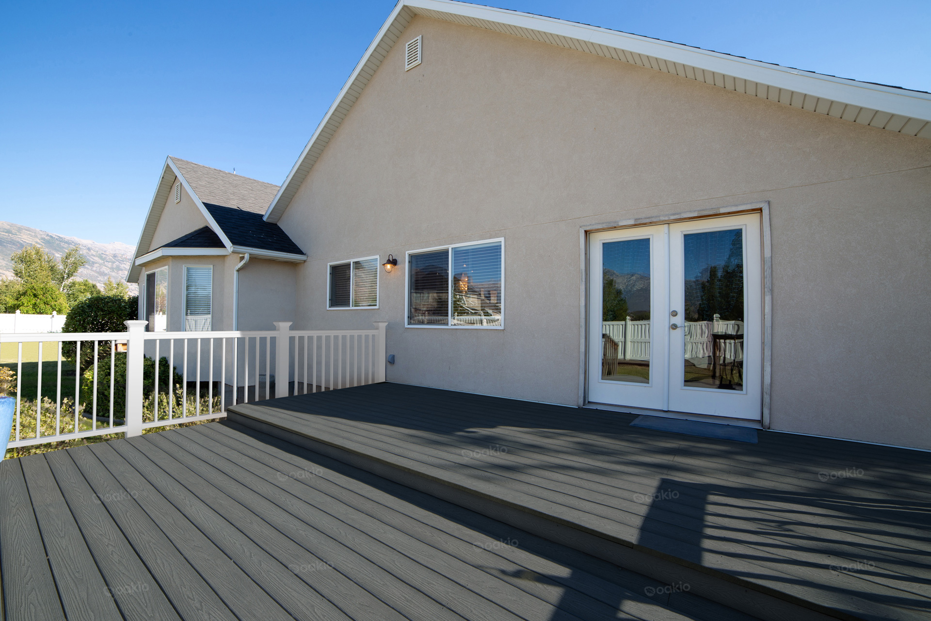 [2023 Update] How Long Does WPC Decking Last?