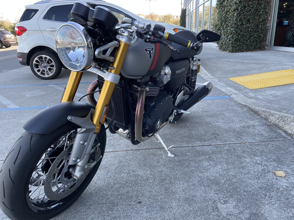 Best Oakley Motorcycle Sunglasses of 2021 Reviewed Page 5 Oakley