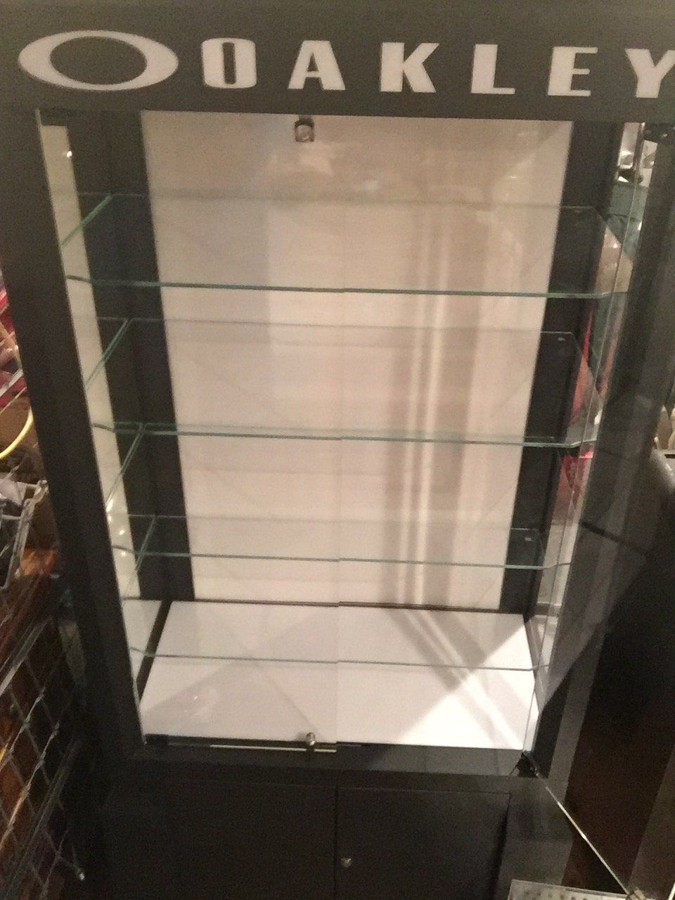 Deal Displays, double, single, counter Oakley Forum