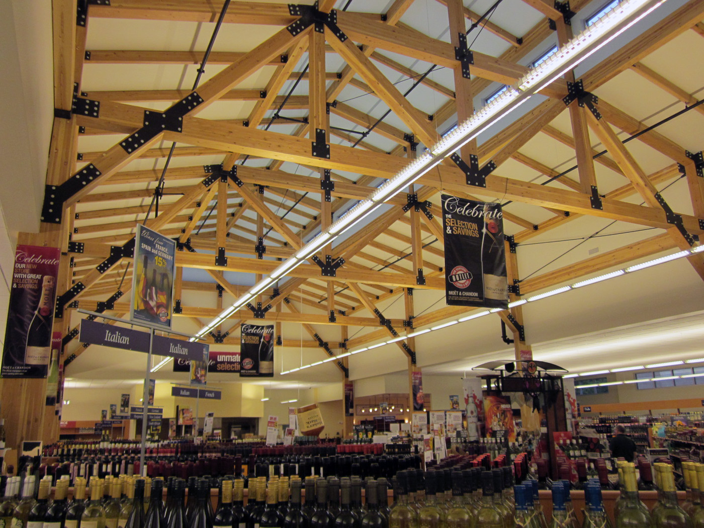 New Hampshire Liquor and Wine Outlet Oak Point Associates