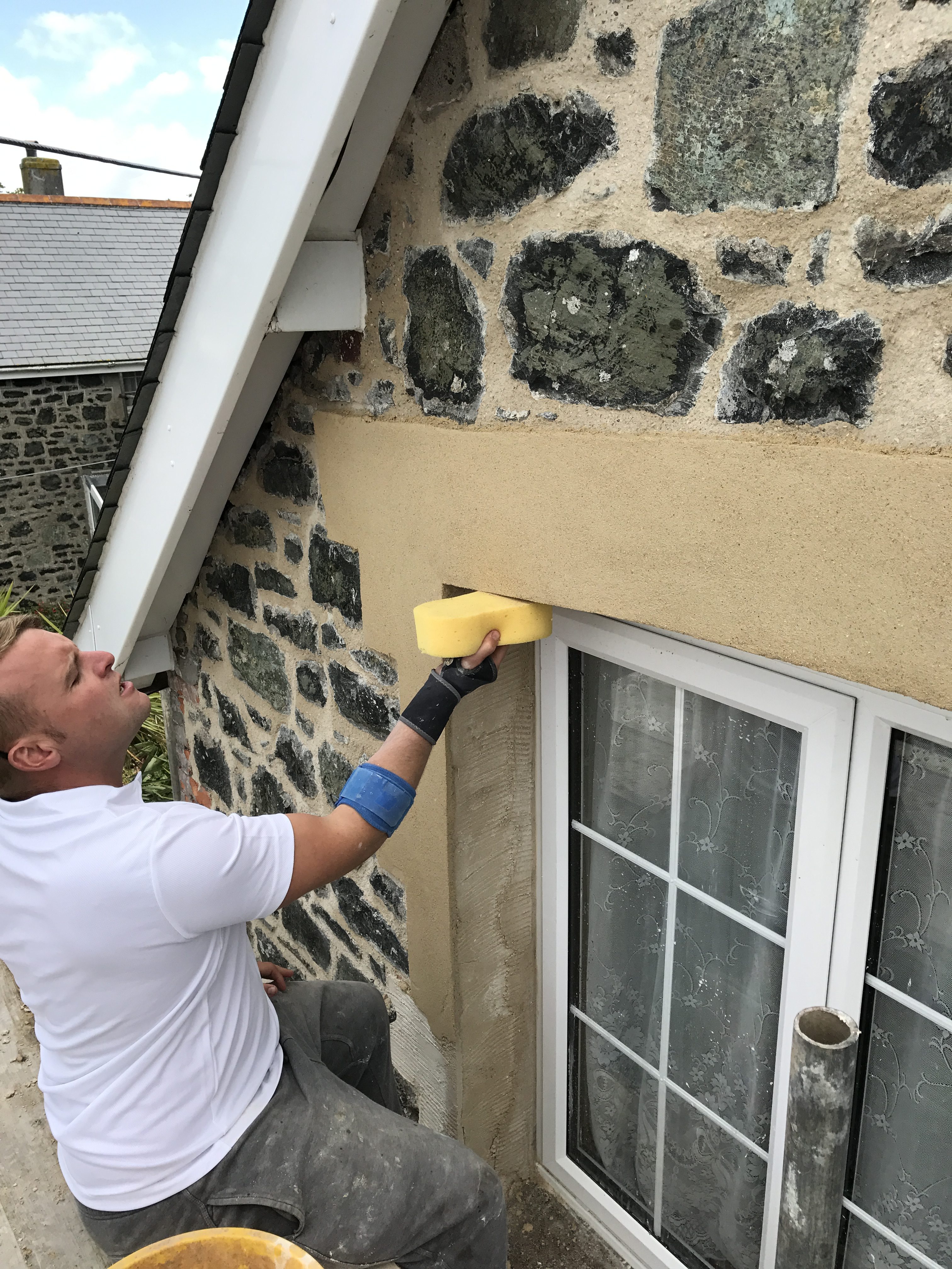 Mullion decorative lime render Oak Ridge