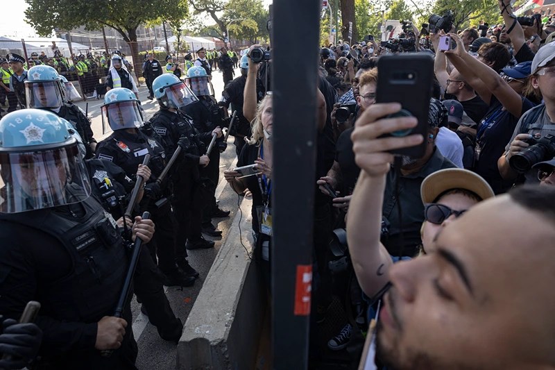 DNC Authorities Tighten Security After ProPalestine Protesters Storm