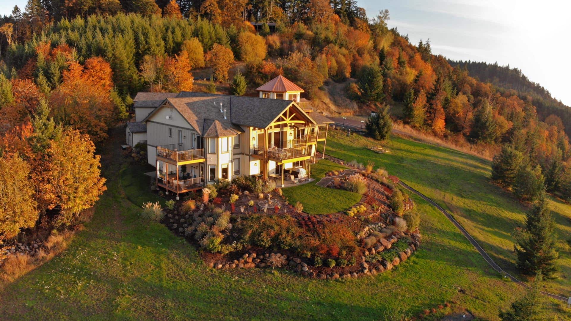 Wine Country Bed and Breakfast Lodging in Oregon’s Willamette Valley