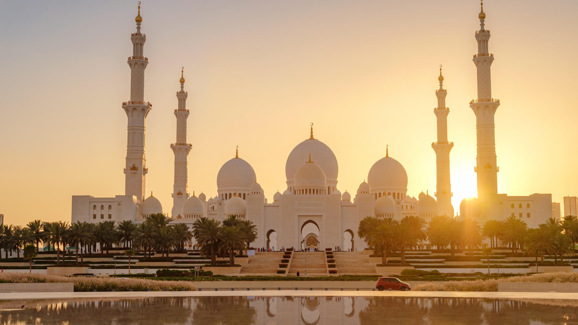 Dubai and Abu Dhabi A Golden Opportunity for Real Estate Investors