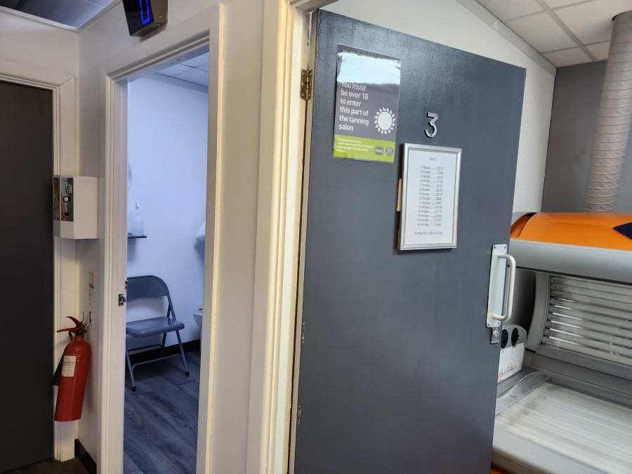 Victoria Road, Ruislip Manor, Shop