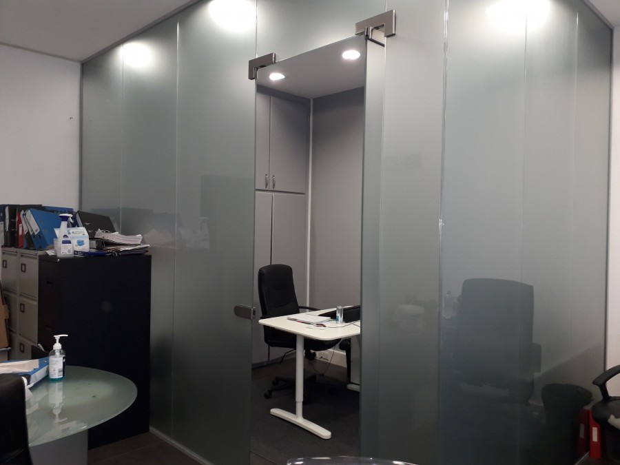 Uxbridge Road, Hayes, Shop