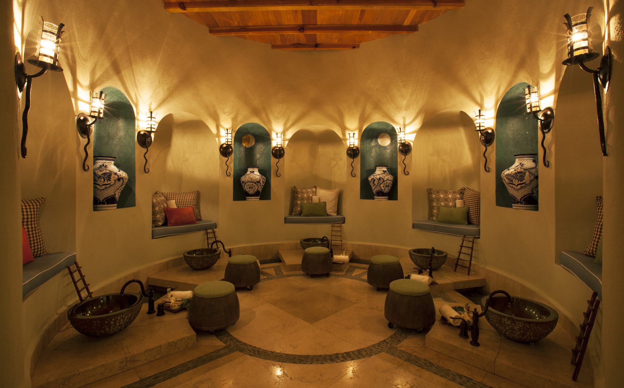 Find Luxurious Renewal at the FiveStar Luna y Mar Spa and Waldorf