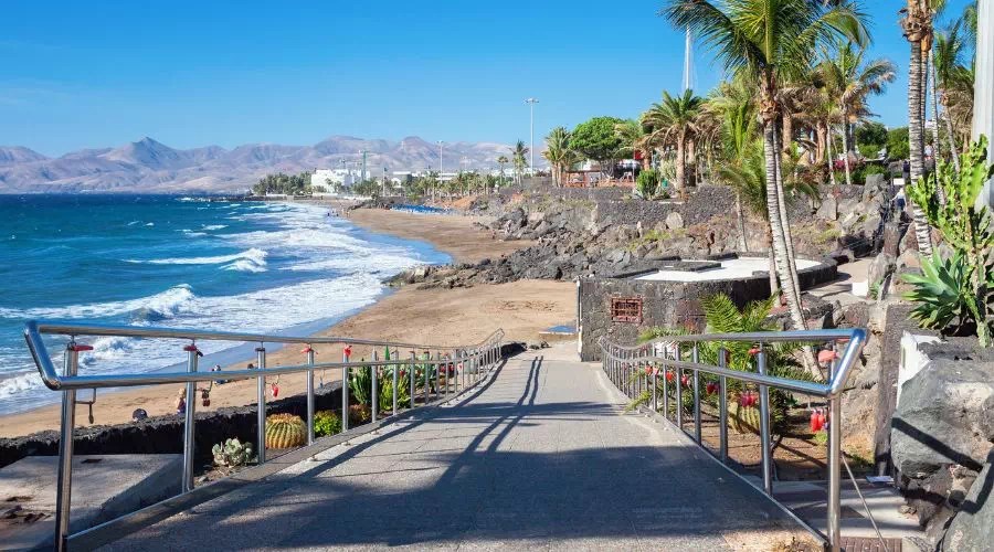 Discover the Perfect Summer Experience in Puerto del Carmen, Lanzarote, with Ocean's Cocktail