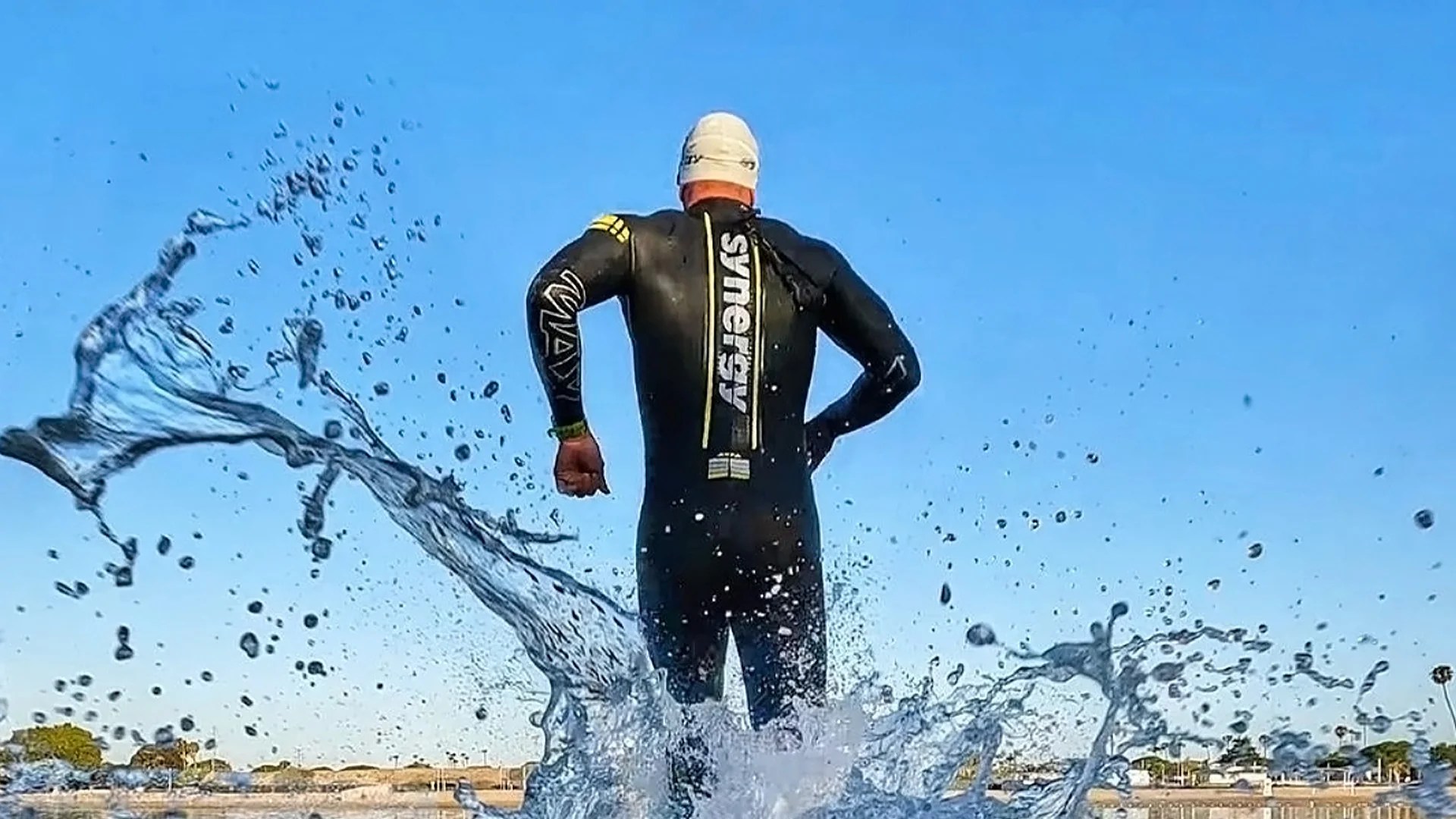 Triathlon Wetsuits Sleeved or Sleeveless? OCE Orange County Endurance