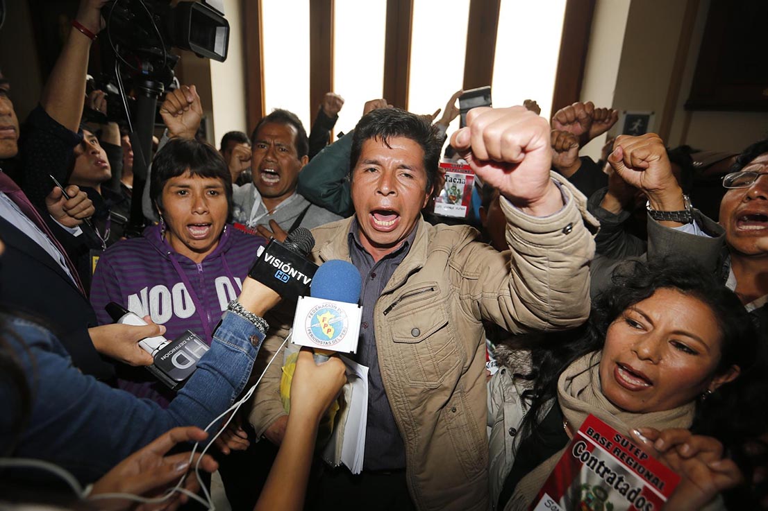 El candidato a la presidencia de perú devela el programa de los primeros 100 días de su probable gobierno. Perú: El candidato Pedro Castillo propone una nueva ...