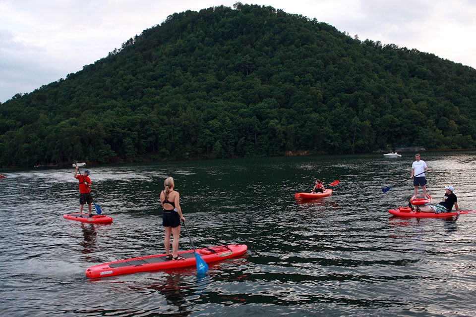 Paddleboarding Ocoee Inn Rafting
