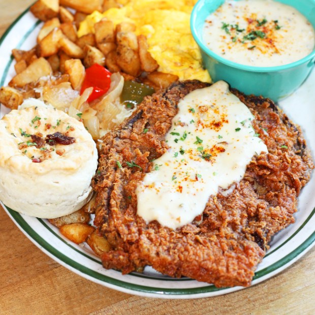 Mama’s Comfort Food & Cocktails is now open in Ladera Ranch Orange
