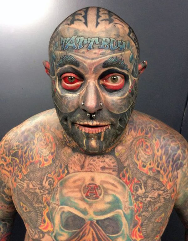 10 Extreme Eyeball Tattoos That Look Incredibly Painful