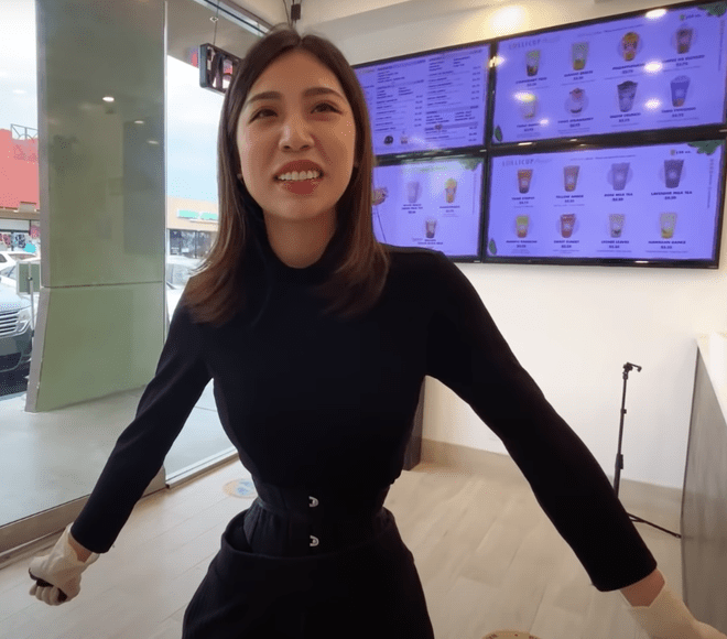 Woman Eats One Meal A Day, Wears Corset Every Day For Extreme Hourglass