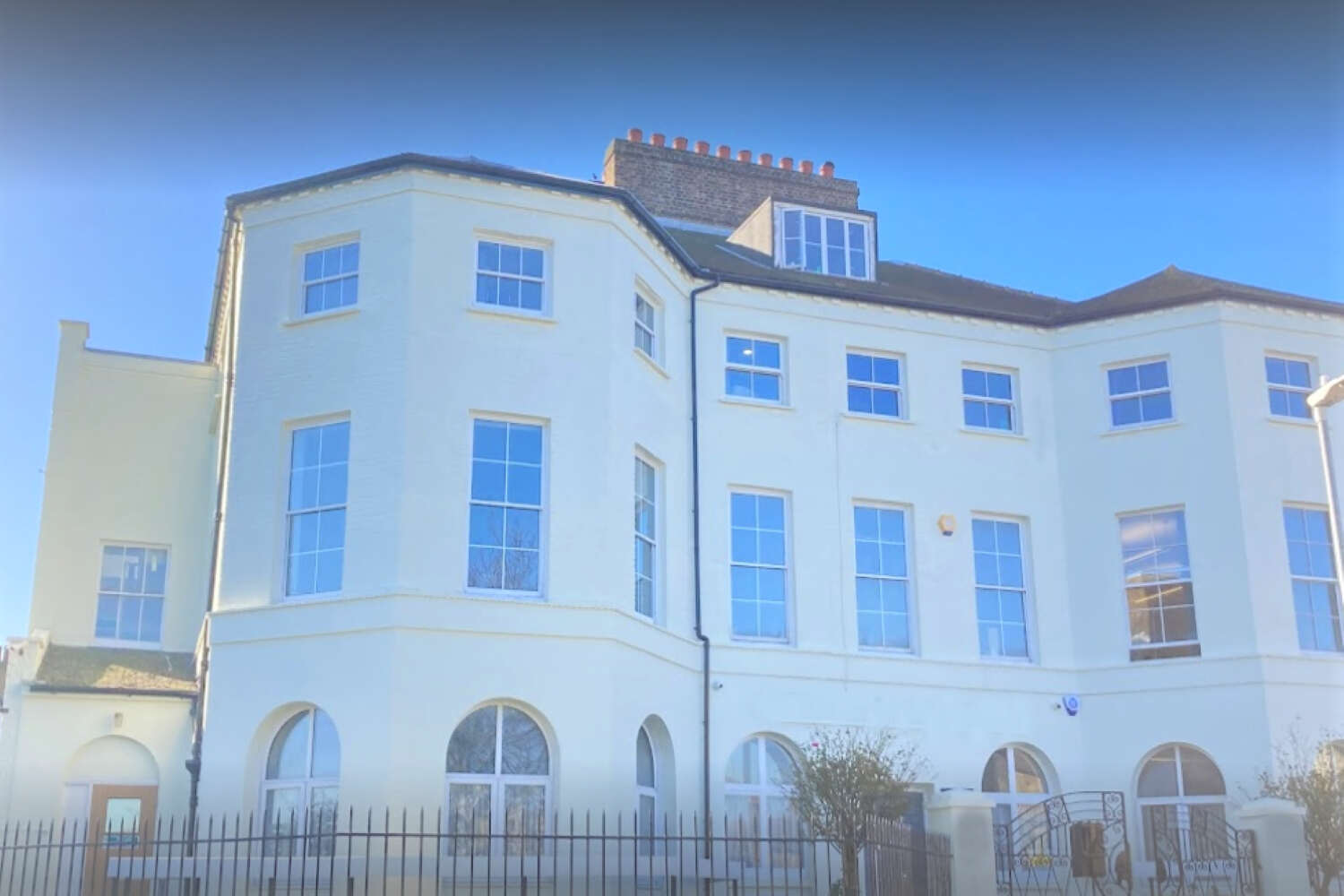 Offices in central Gravesend Office Hunt No agents fee