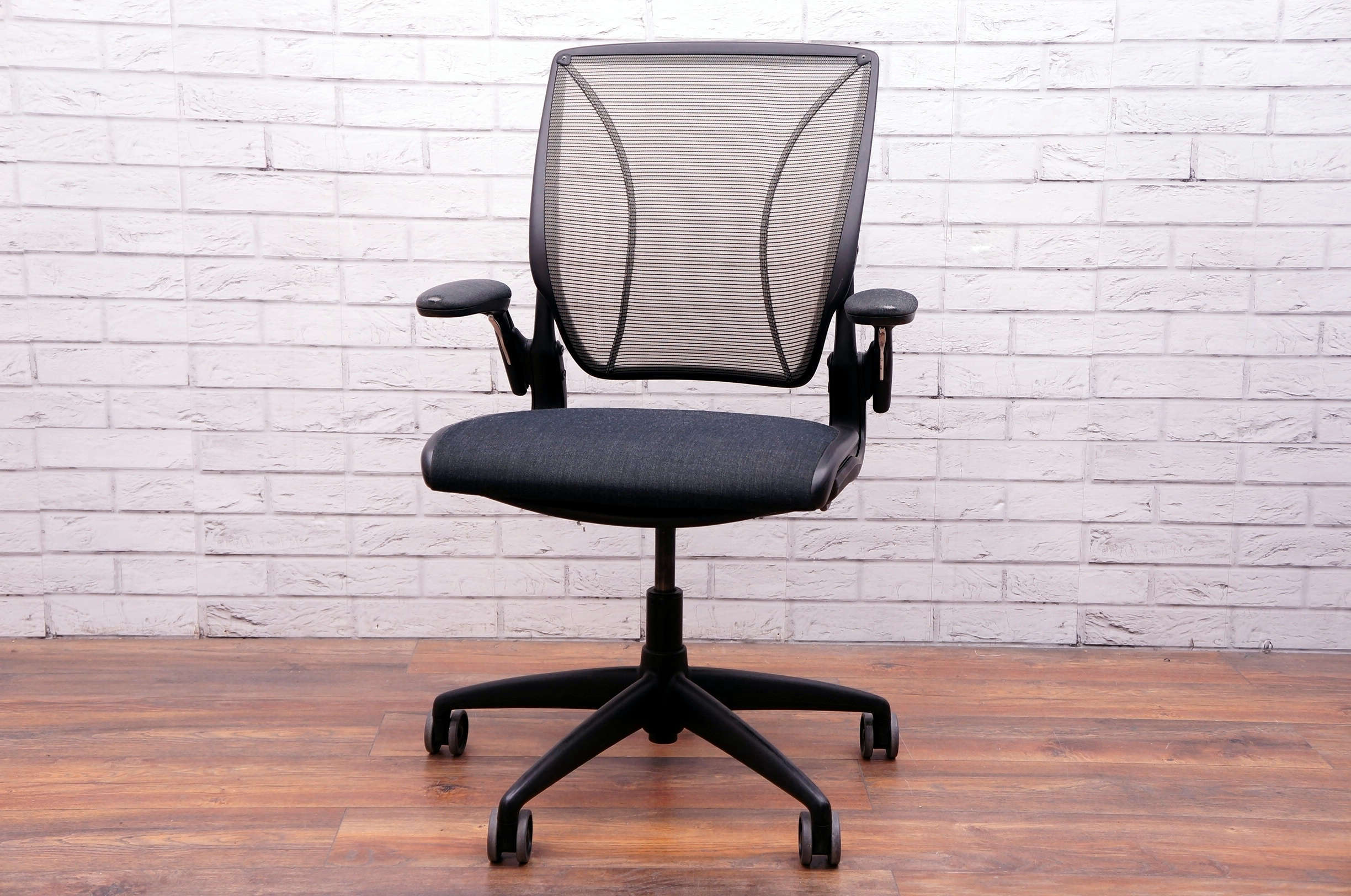 Humanscale Designers Office Chairs and Furniture Office Resale