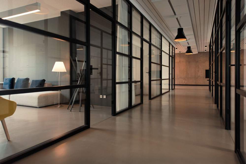 6 Advantages of having Modular Glass Walls in your office