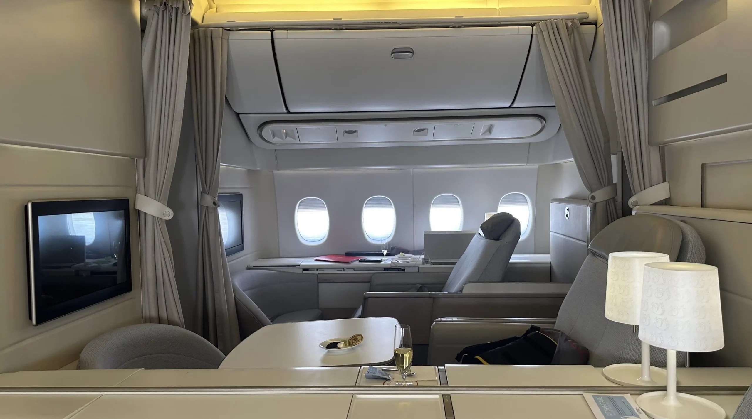 Review Air France La Premiere 777300ER (CDGMEX) Off the Beaten Points