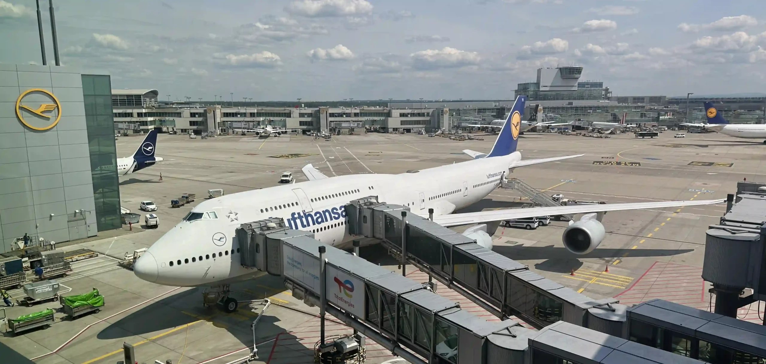 Review Lufthansa Business Class 7478 (MEXFRA)