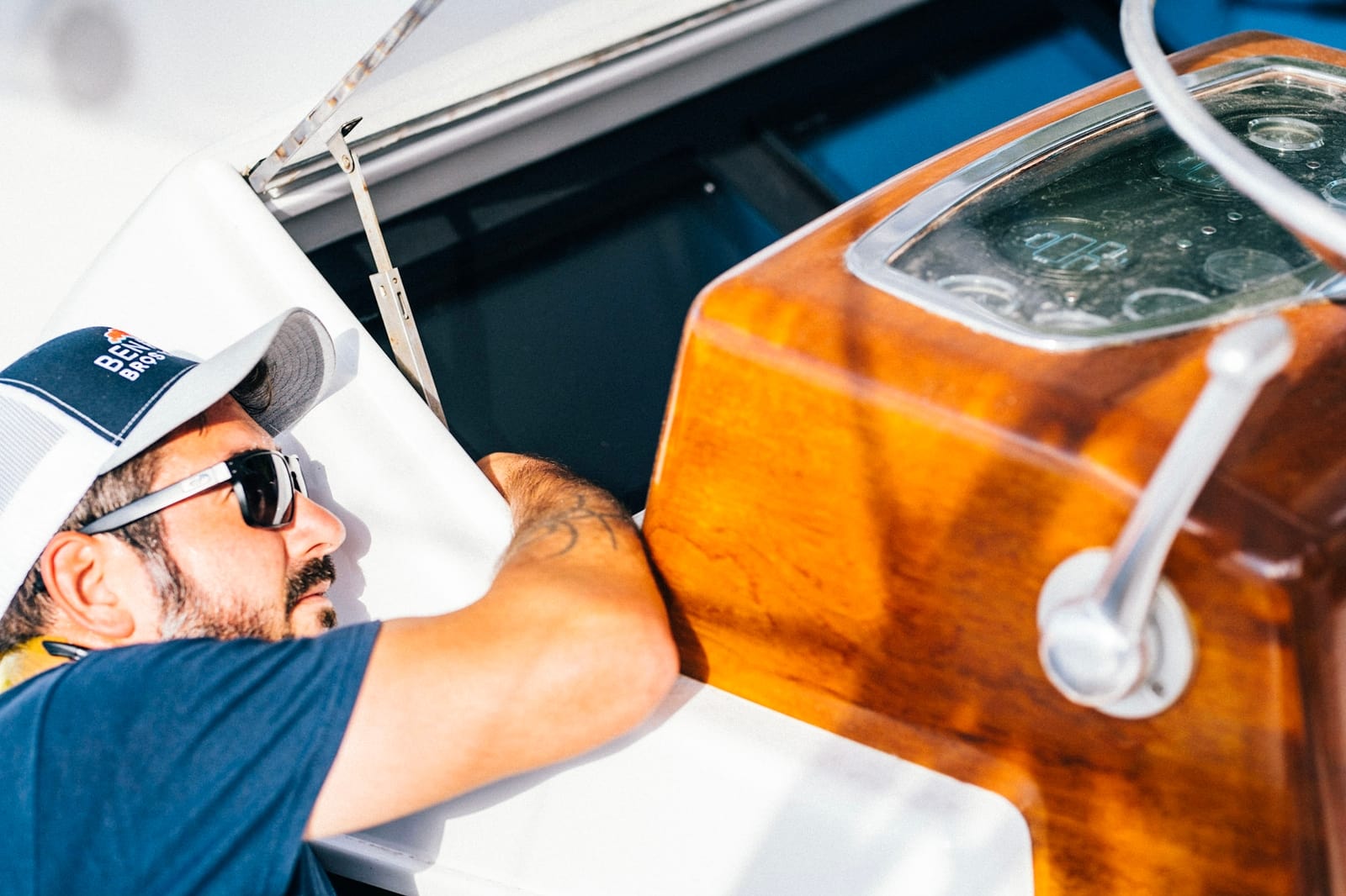 Electronics Boat Services Off The Hook Yachts