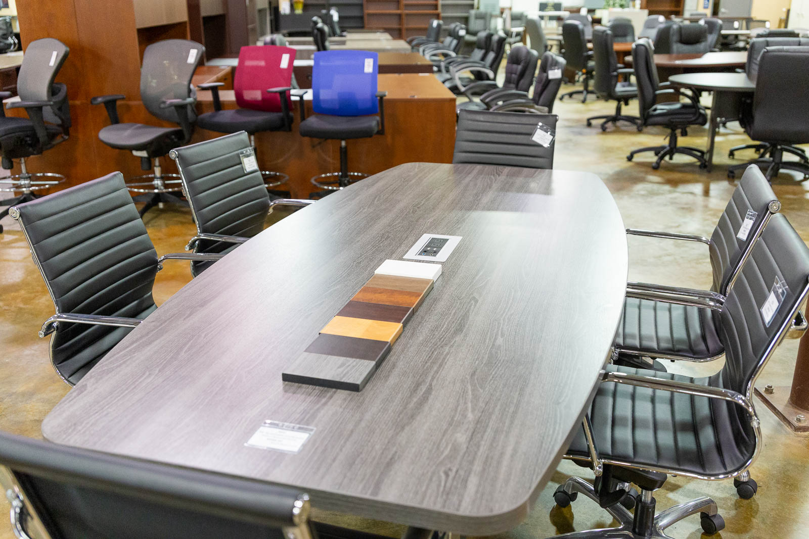 Showroom Office Furniture World