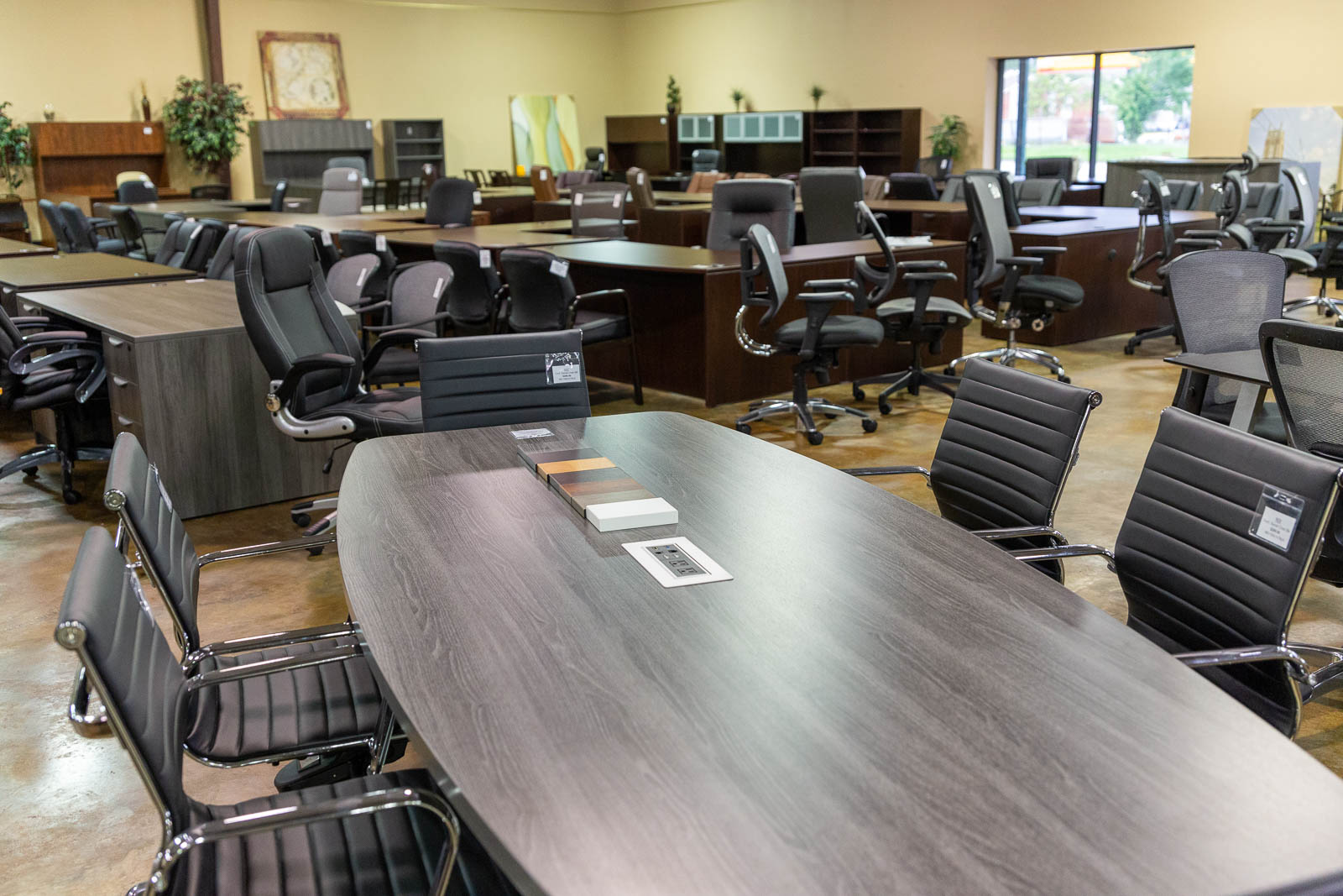 Showroom Office Furniture World