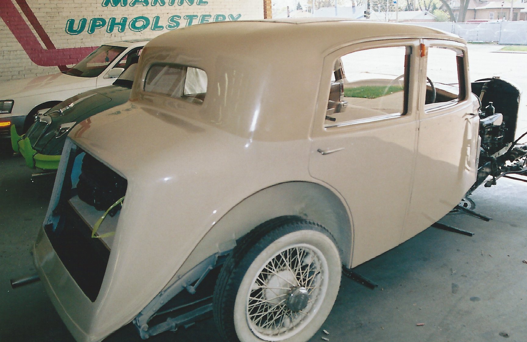 Bentley Ogden Top and Trim