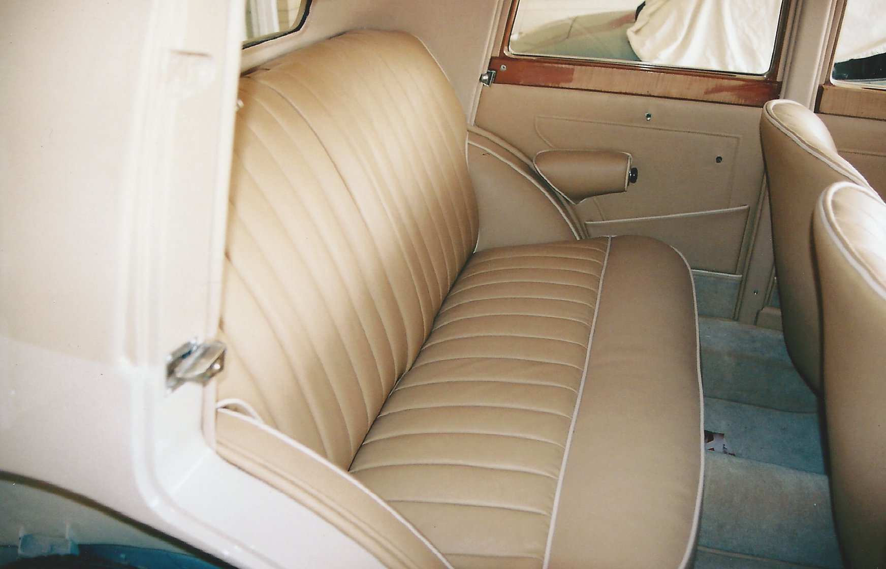 Bentley Ogden Top and Trim