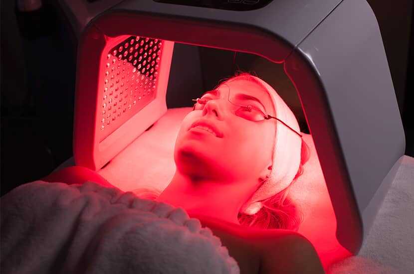 Using Light Therapy For Pain Relief [Does It Work?]