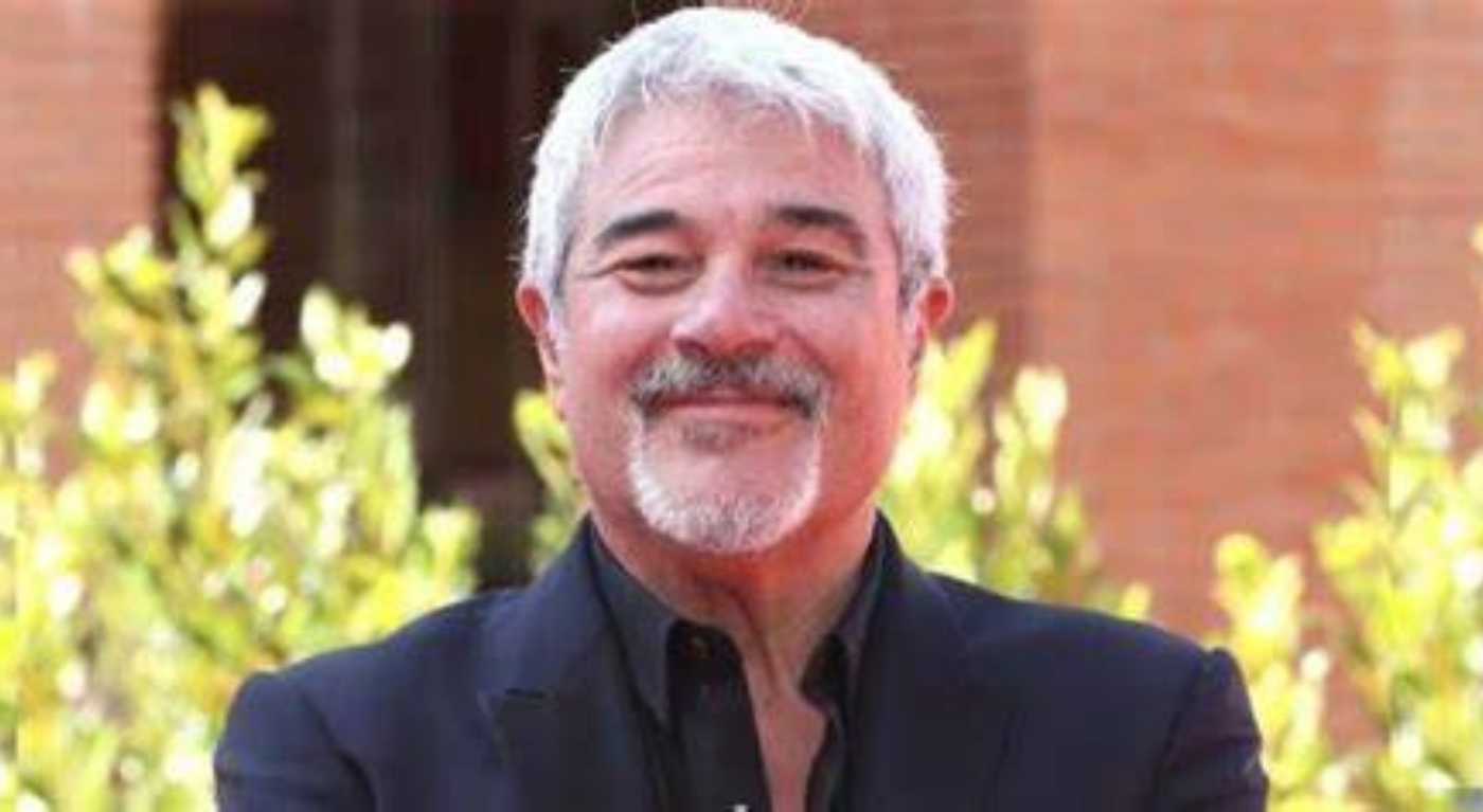 Pino Insegno, sul suo ritorno in Tv “Da mesi leggo cose su di me