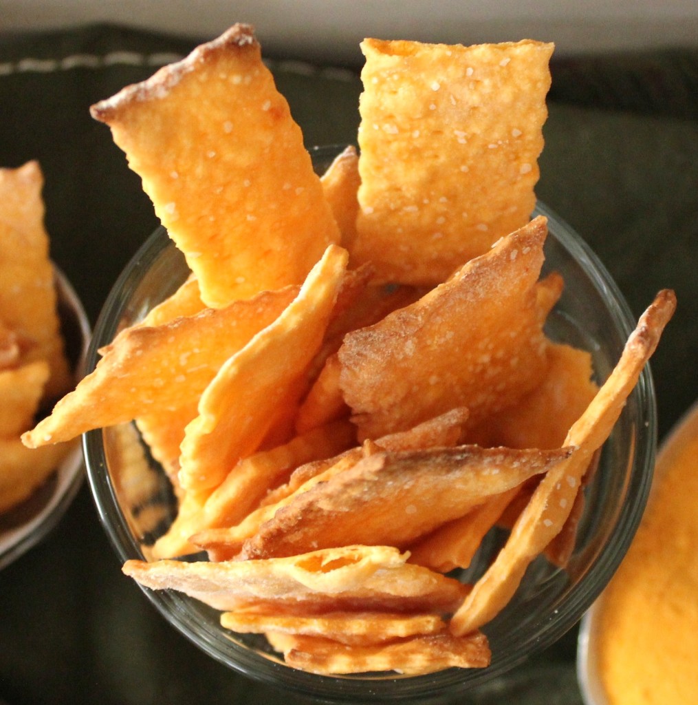 Mac & Cheese Crackers! Oh Bite It