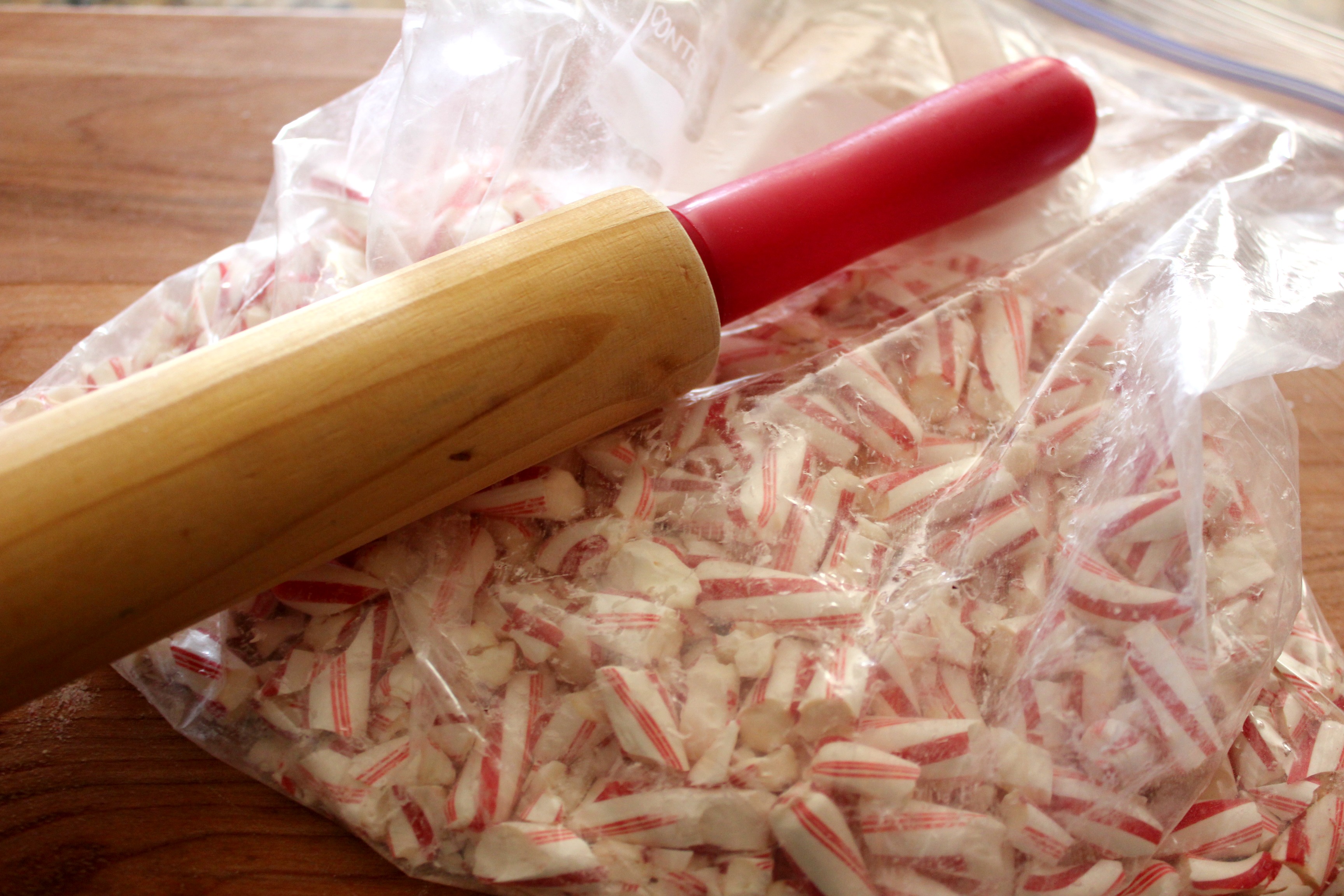 Candy Cane Blondies! Oh Bite It