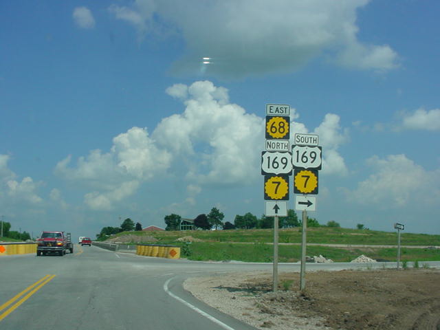 OKRoads.com -- Kansas Highway Guides -- K-68