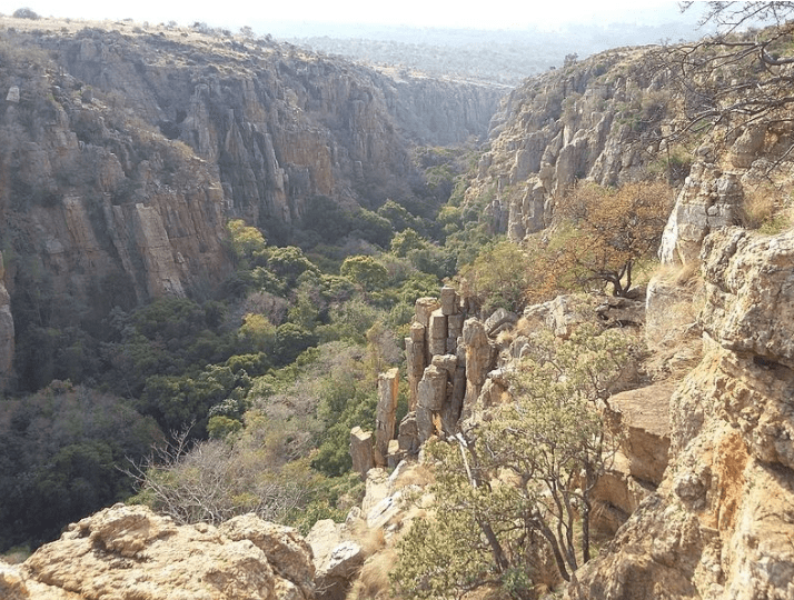 9 Oldest Mountain Ranges in the World