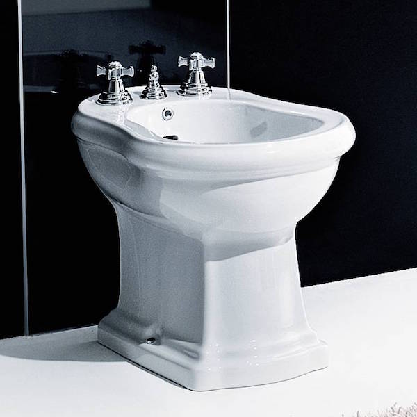 Continental Style Retro Bidet finished in Brilliant White OFB