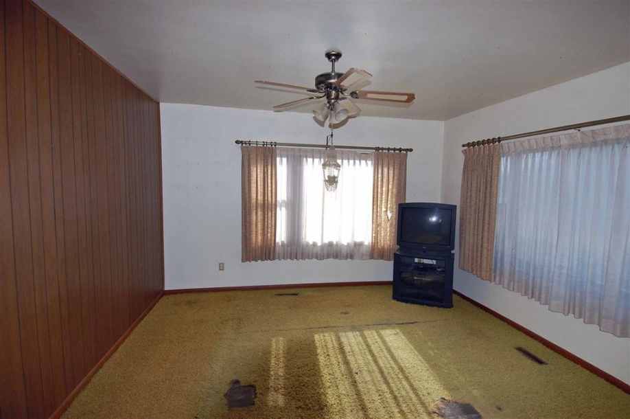 Loganville, WI Old House Dreams