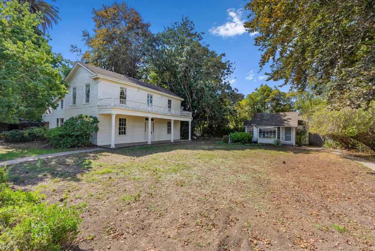 c. 1852 in Watsonville, CA Old House Dreams