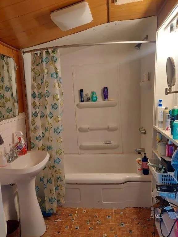 1910 in Davis Creek, CA Old House Dreams