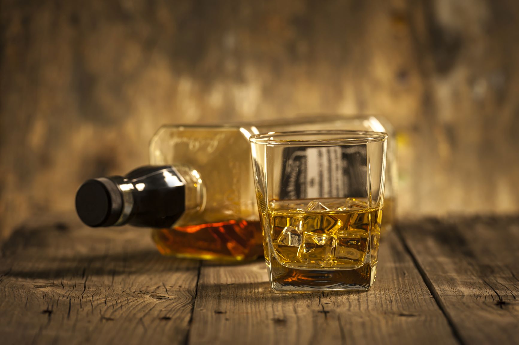 Whiskey Tasting Tips + Party Hosting! Old Tennessee Distilling Company