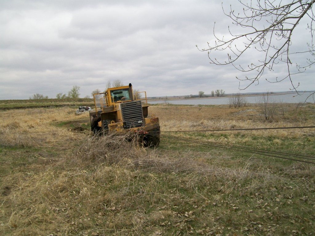 Buried Loader in Van Hook Bay, ND Tow411