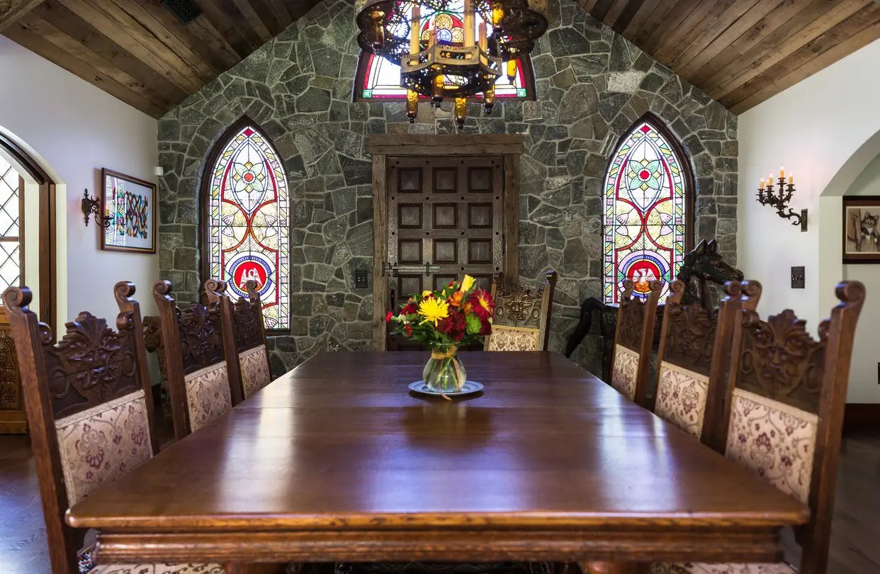 Architectural Antiques for Sale by Oley Valley Architectural Antiques Inc.