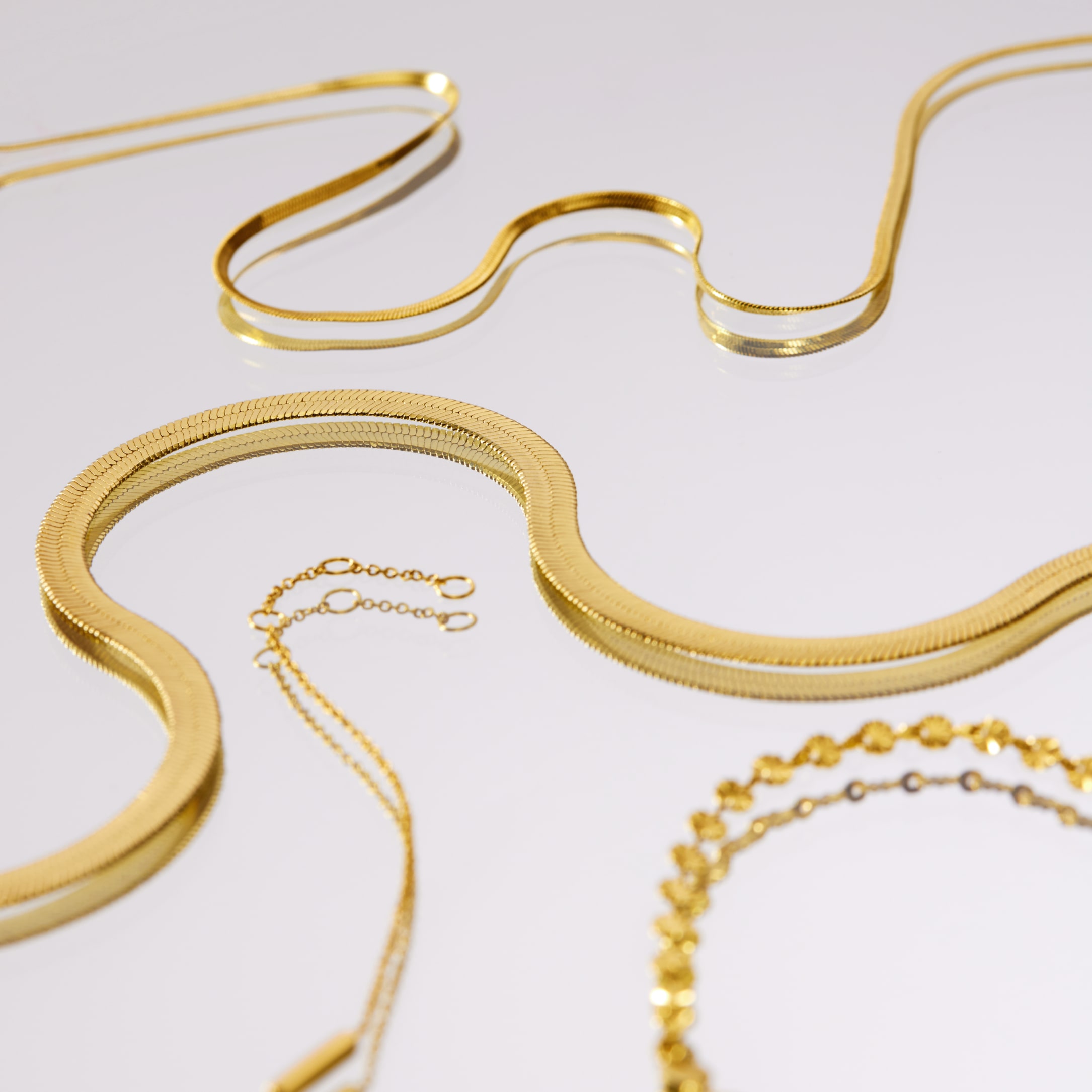12 Types of Necklace Chains Explained Oliver Bonas