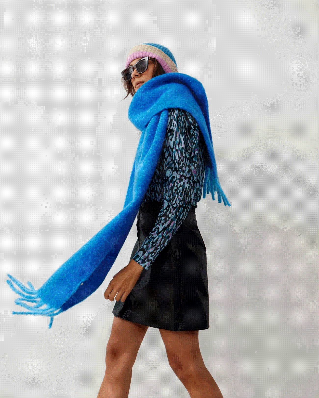 How to tie scarves 8 ways to wear your scarf Oliver Bonas US