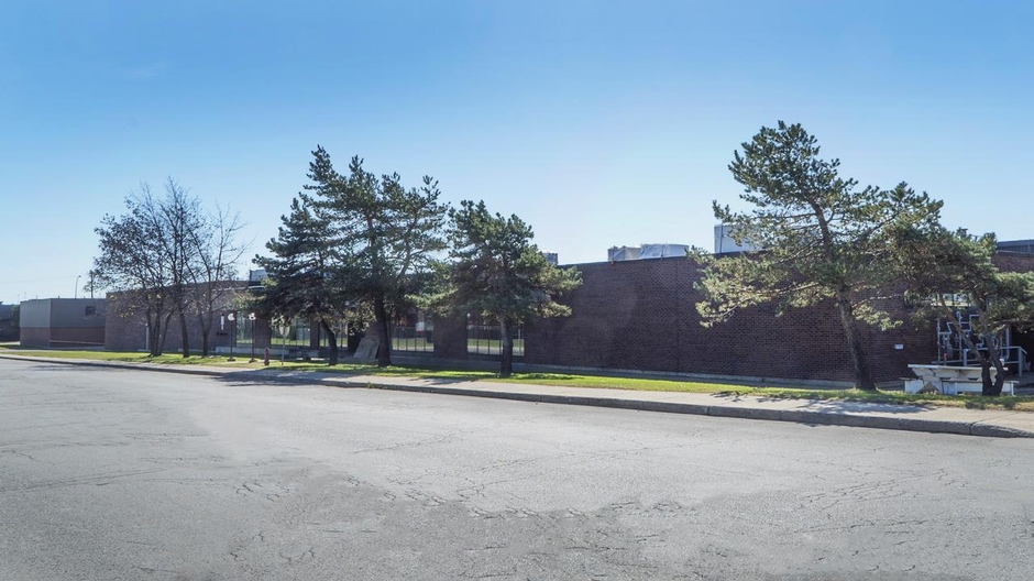 10500 Colbert Street Montreal & Laval, Québec