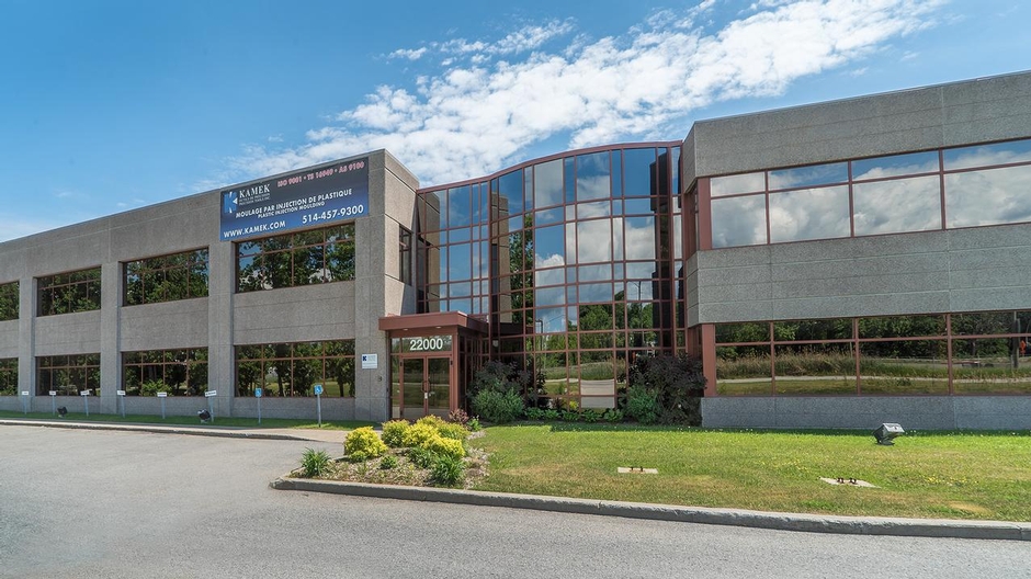 2200022200 TransCanada Highway Montreal & Laval, Québec