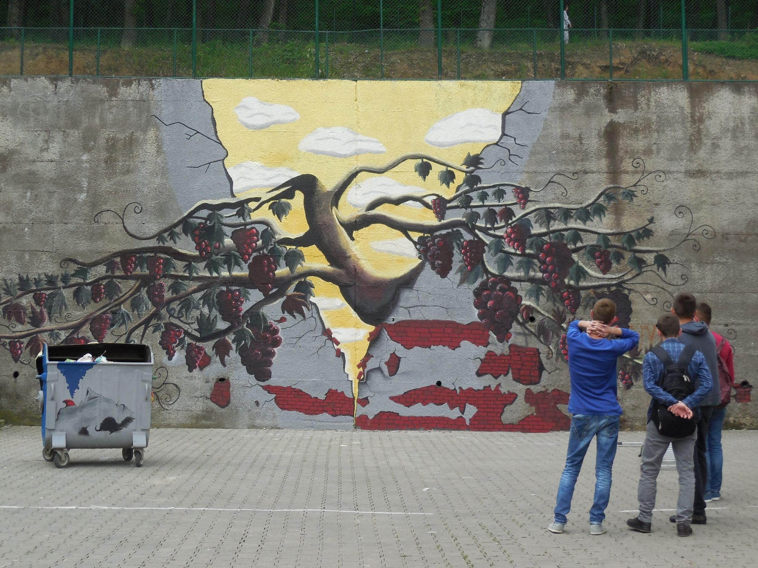 Mural Making In Kosovo More Than A Piece Of Art Kosovo Om