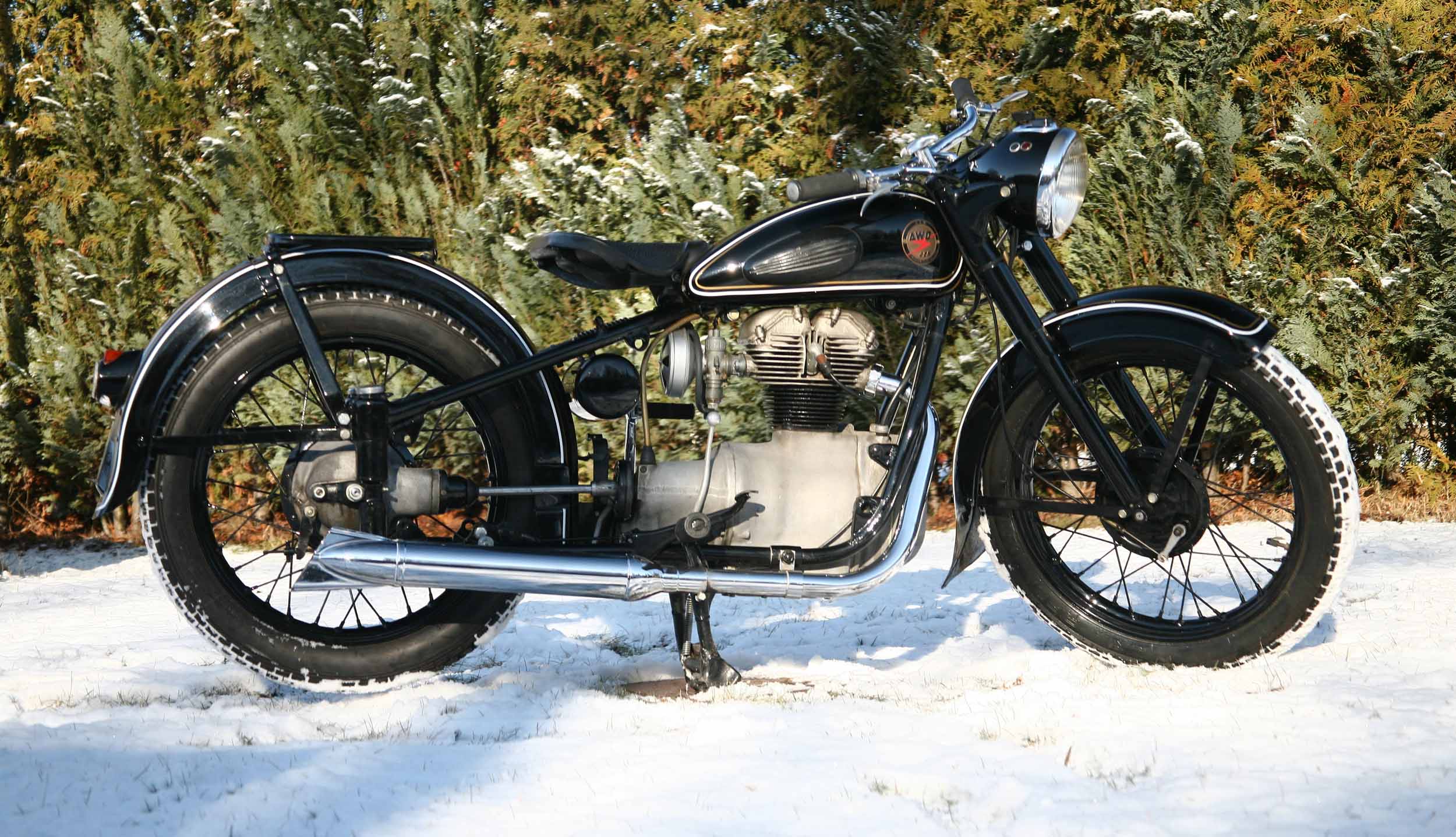 Willkommen bei OMEGAOLDTIMER AWO BMW EMW MOTORRAD AWO 425 T
