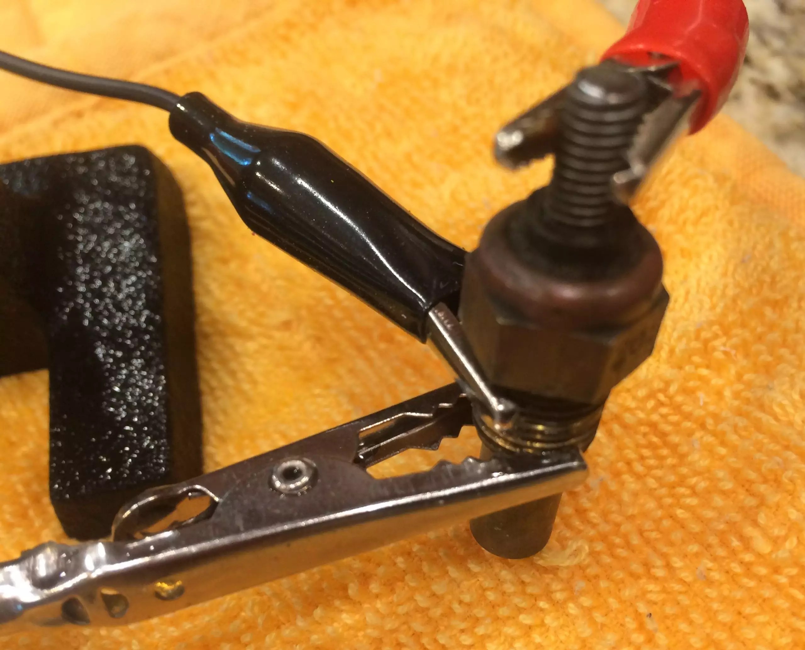 What's the Difference Between a Mechanical & Electrical Temperature Gauge? (& How To Test Them)