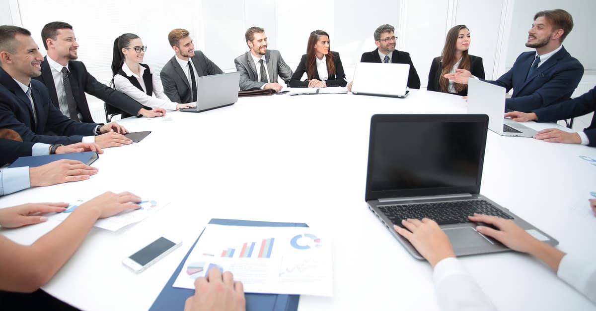 What is a Steering Committee? (Overview, Roles, and Responsibilities)