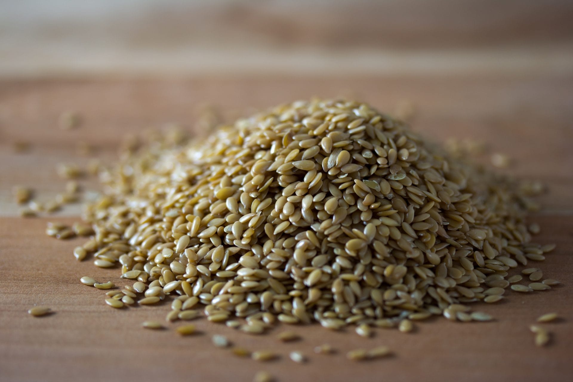 How to Use Flax Oil on Your Skin as a Beauty Aid One Green